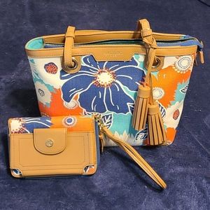 Spartina 449 Evelyn Island Tote & Phone Wallet